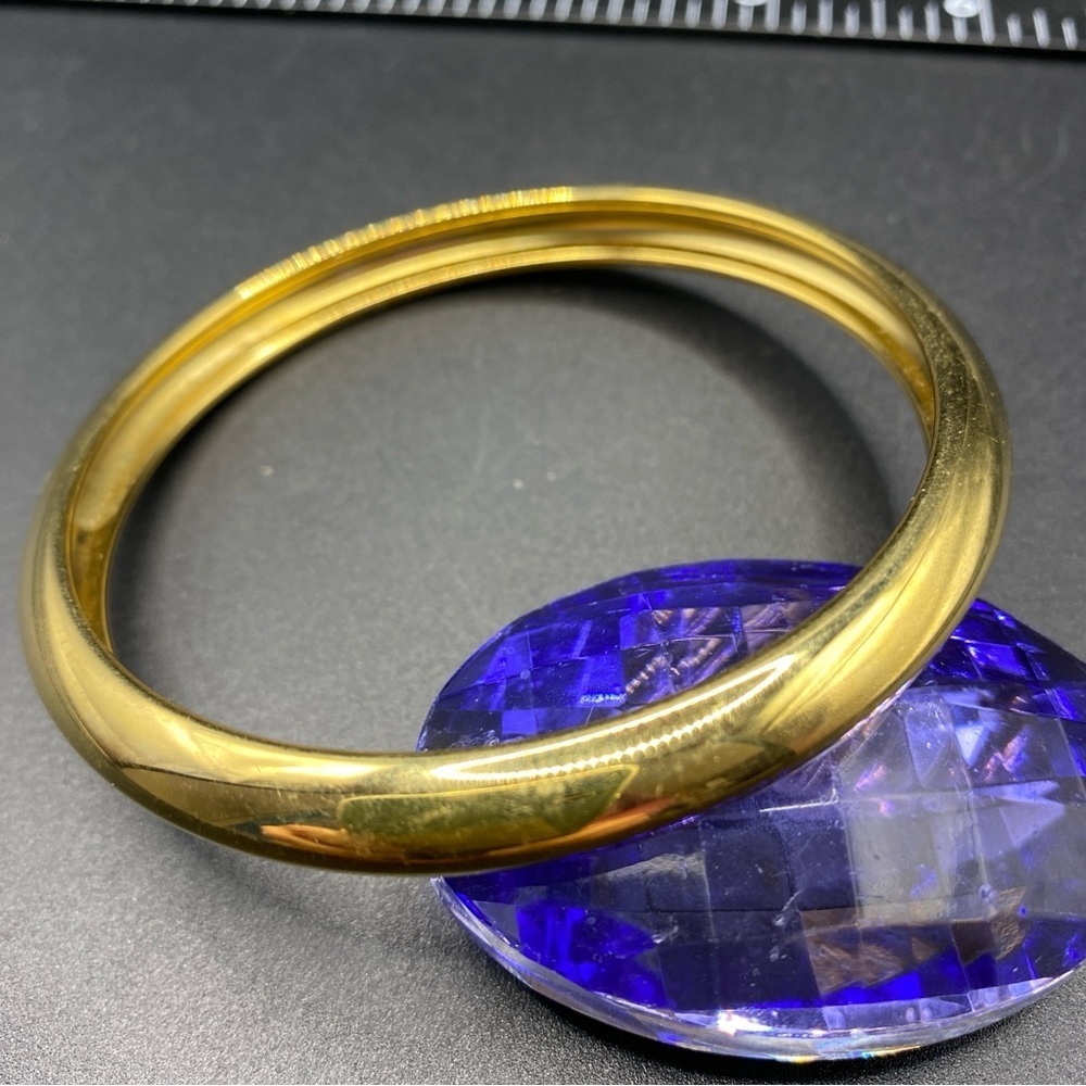 NAPIER Gold Tone Bangle Shiny Bright - Picture 5 of 8
